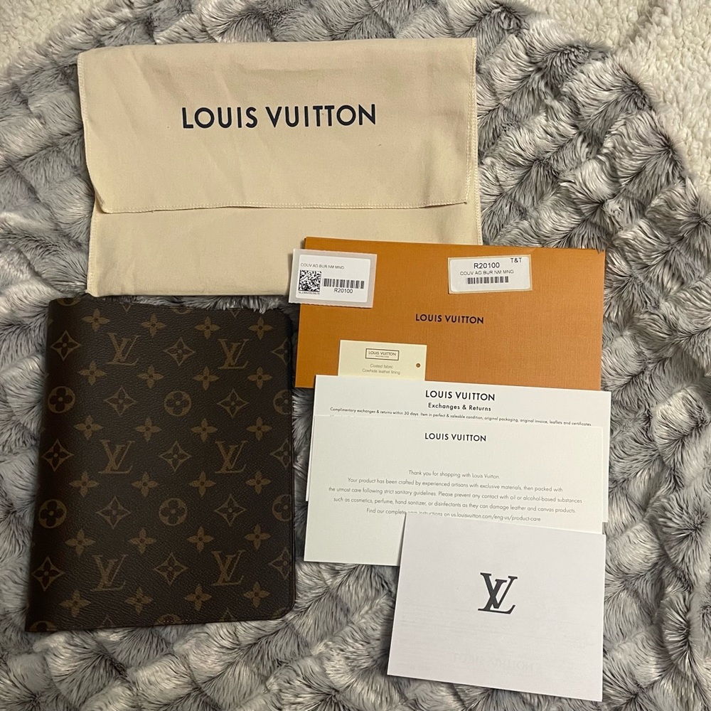 Louis Vuitton Monogram Desk Agenda NWT